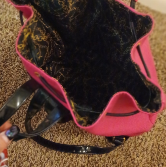 Backpack - Picture 3 of 4